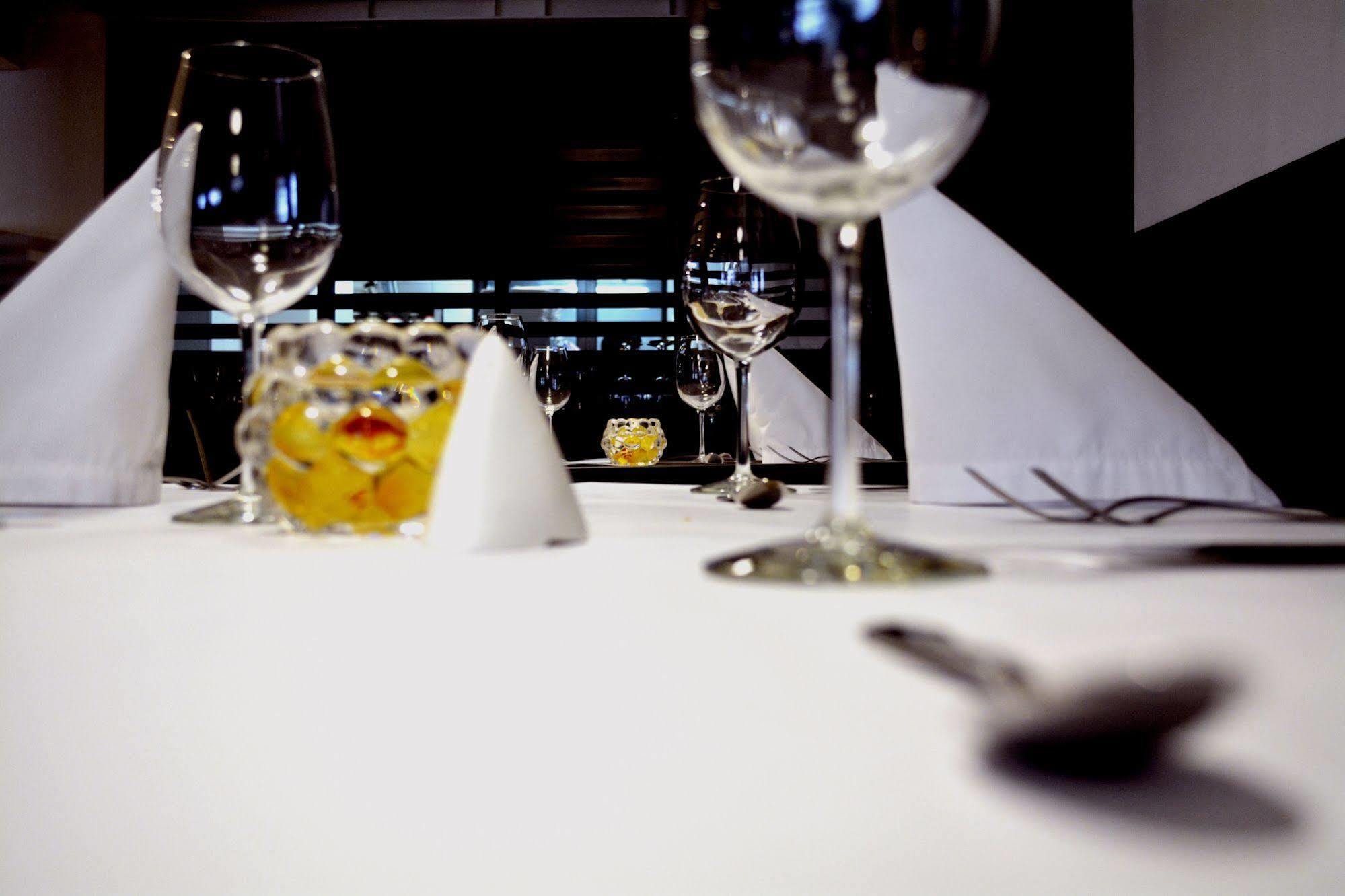 Hotel Lugano Suites Bogota Bagian luar foto