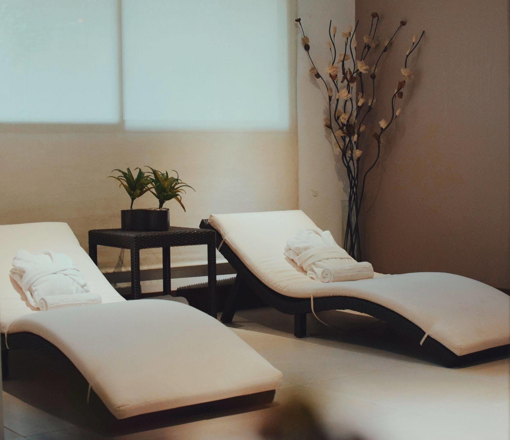 Hotel Lugano Suites Bogota Bagian luar foto
