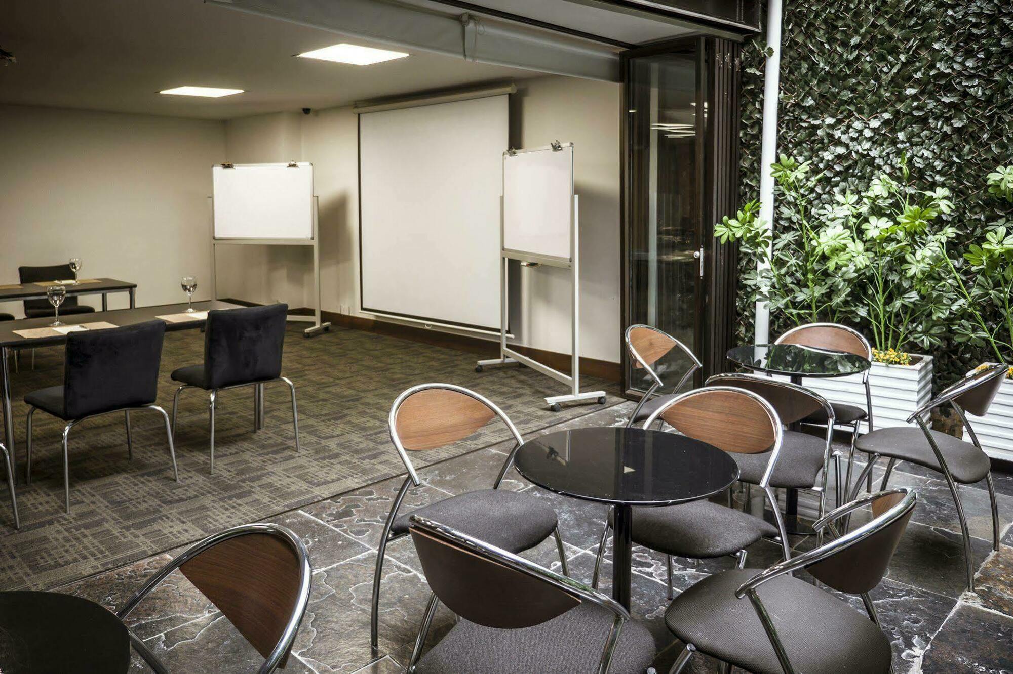 Hotel Lugano Suites Bogota Bagian luar foto